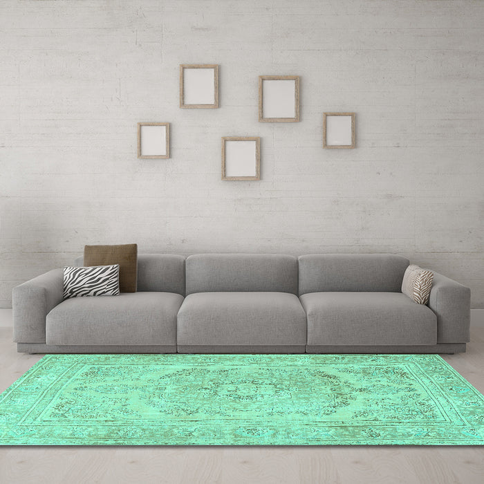 Machine Washable Persian Turquoise Traditional Area Rugs in a Living Room,, wshtr3706turq