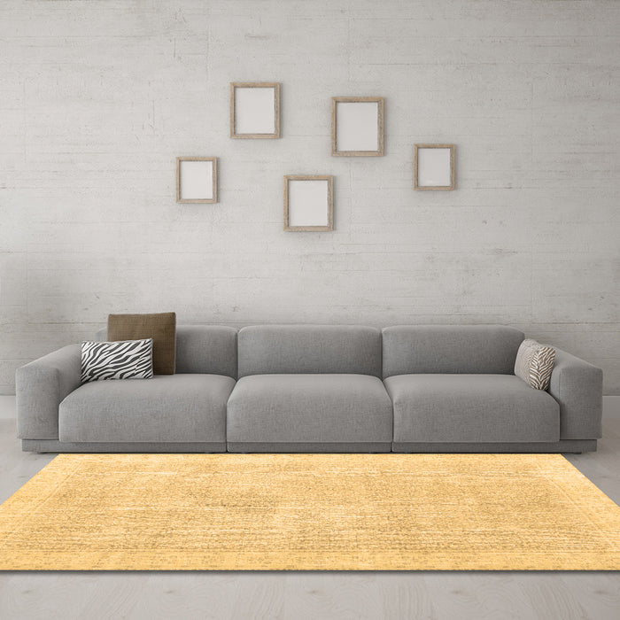 Machine Washable Persian Brown Traditional Rug in a Living Room,, wshtr3712brn