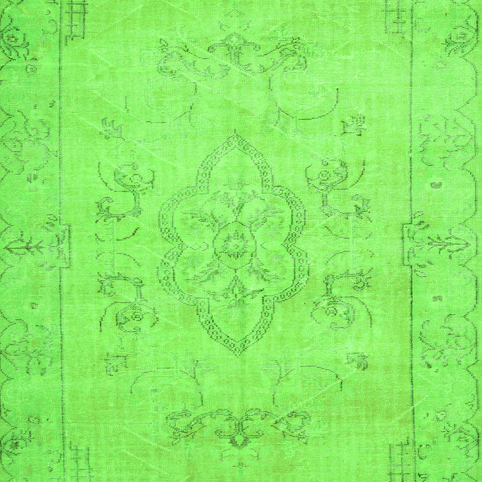 Serging Thickness of Machine Washable Persian Green Traditional Area Rugs, wshtr3713grn