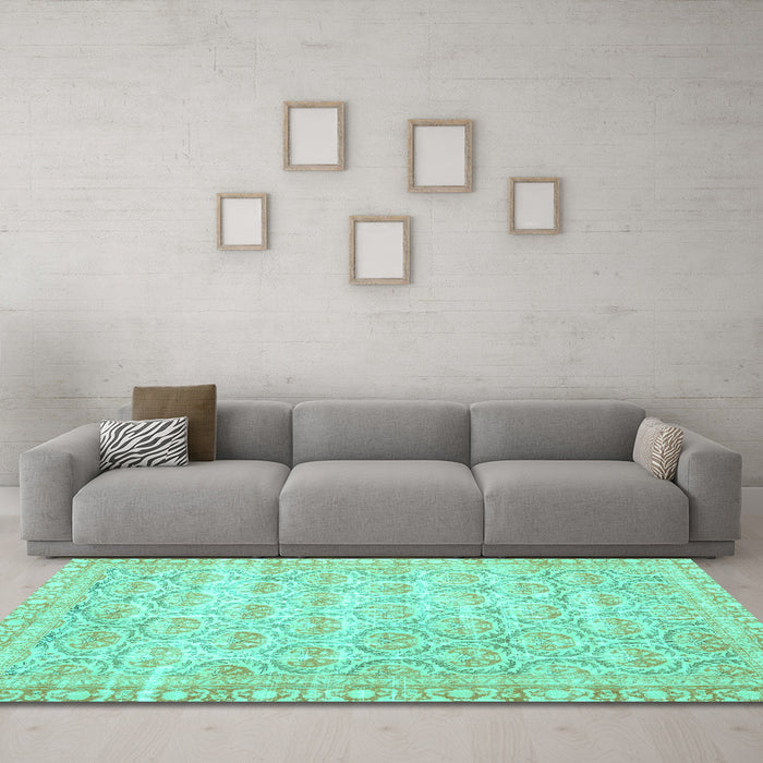 Machine Washable Persian Turquoise Traditional Area Rugs in a Living Room,, wshtr3714turq