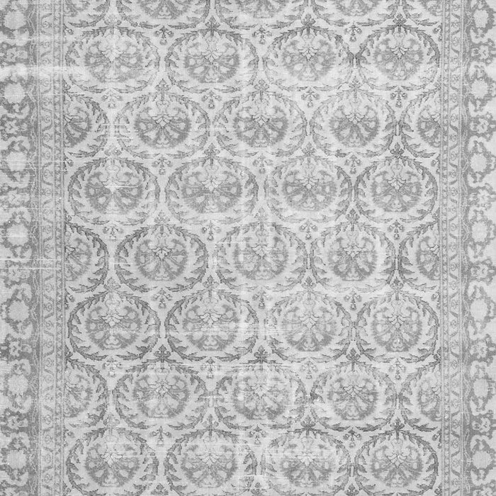 Serging Thickness of Machine Washable Persian Gray Traditional Rug, wshtr3714gry