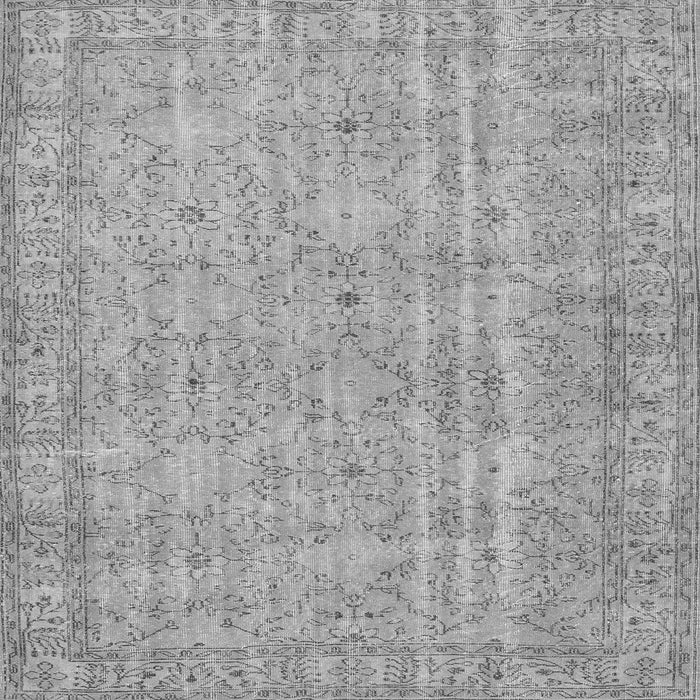 Round Machine Washable Persian Gray Traditional Rug, wshtr3717gry