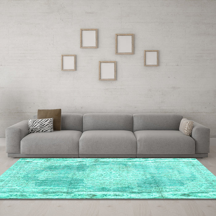 Machine Washable Persian Turquoise Traditional Area Rugs in a Living Room,, wshtr3720turq