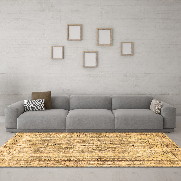 Machine Washable Persian Brown Traditional Rug in a Living Room,, wshtr3726brn