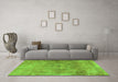 Machine Washable Persian Green Traditional Area Rugs in a Living Room,, wshtr3731grn