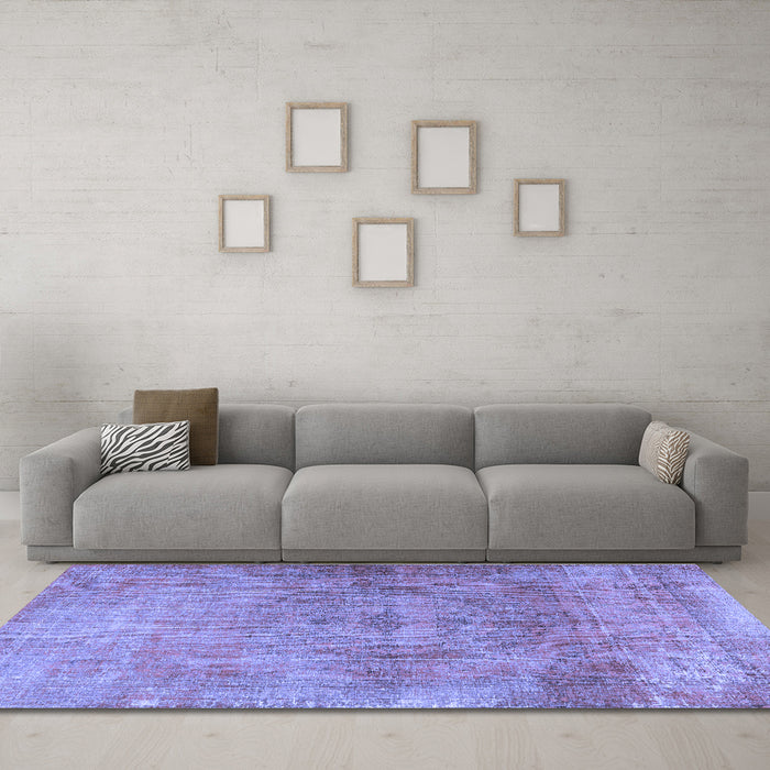 Machine Washable Persian Blue Traditional Rug in a Living Room, wshtr3731blu
