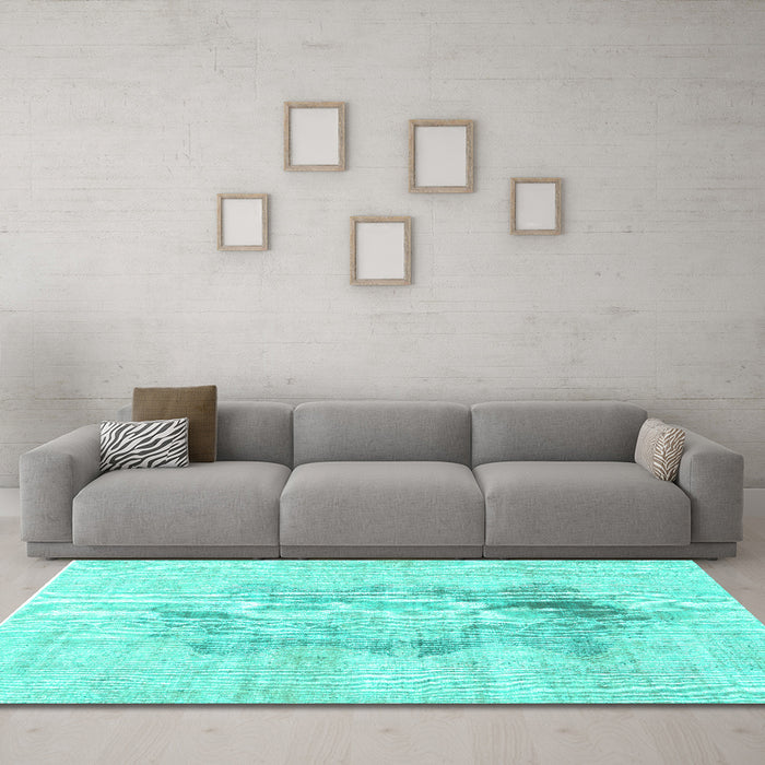 Machine Washable Persian Turquoise Traditional Area Rugs in a Living Room,, wshtr3734turq