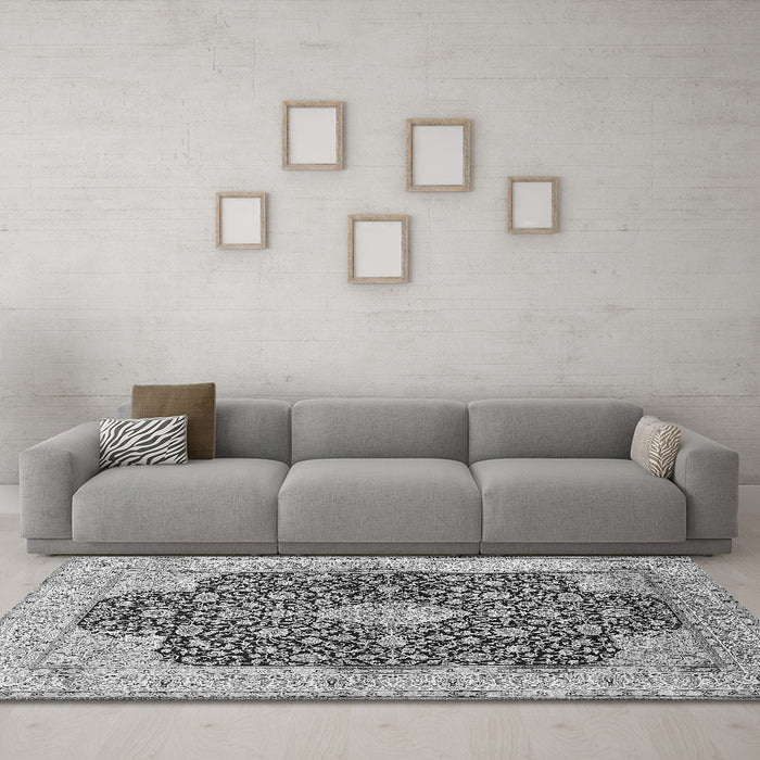 Machine Washable Medallion Gray Traditional Rug in a Living Room,, wshtr373gry