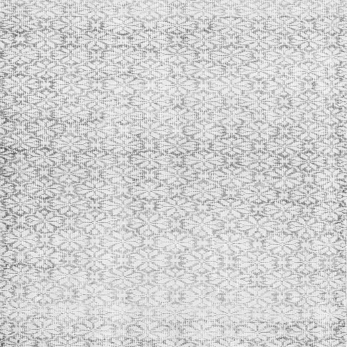 Serging Thickness of Machine Washable Persian Gray Traditional Rug, wshtr3744gry