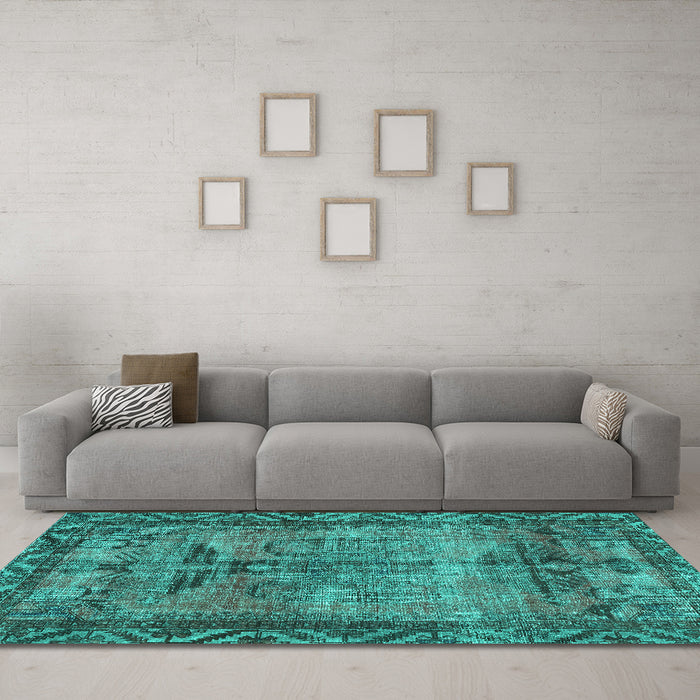Machine Washable Persian Turquoise Traditional Area Rugs in a Living Room,, wshtr3745turq