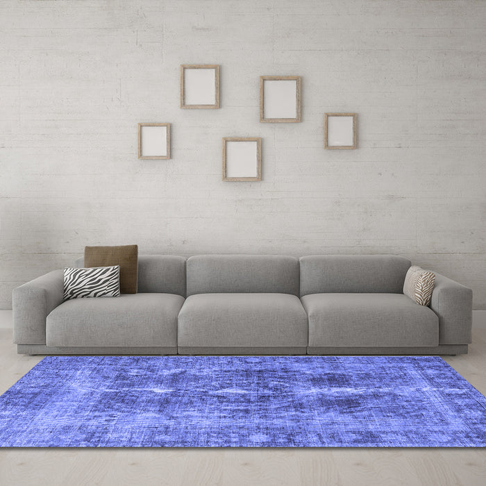 Machine Washable Persian Blue Traditional Rug in a Living Room, wshtr3748blu