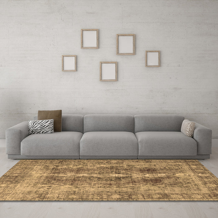 Machine Washable Persian Brown Traditional Rug in a Living Room,, wshtr3748brn