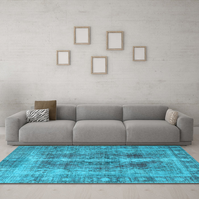 Machine Washable Persian Light Blue Traditional Rug in a Living Room, wshtr3748lblu