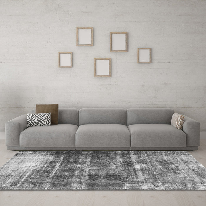 Machine Washable Persian Gray Traditional Rug in a Living Room,, wshtr3751gry