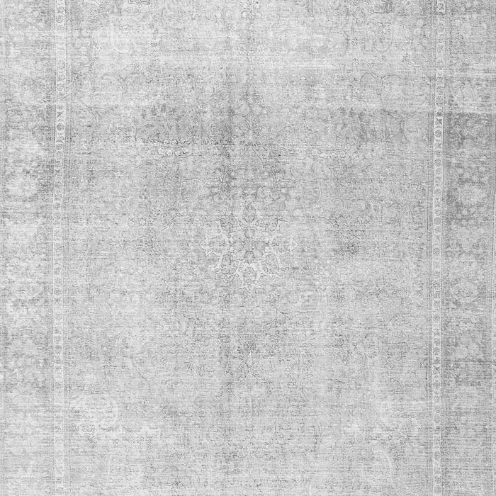 Serging Thickness of Machine Washable Persian Gray Traditional Rug, wshtr3752gry