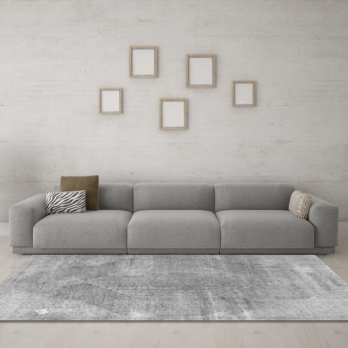 Machine Washable Persian Gray Traditional Rug in a Living Room,, wshtr3755gry