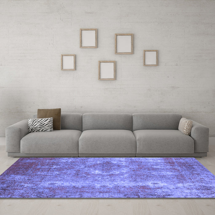 Machine Washable Persian Blue Traditional Rug in a Living Room, wshtr3756blu