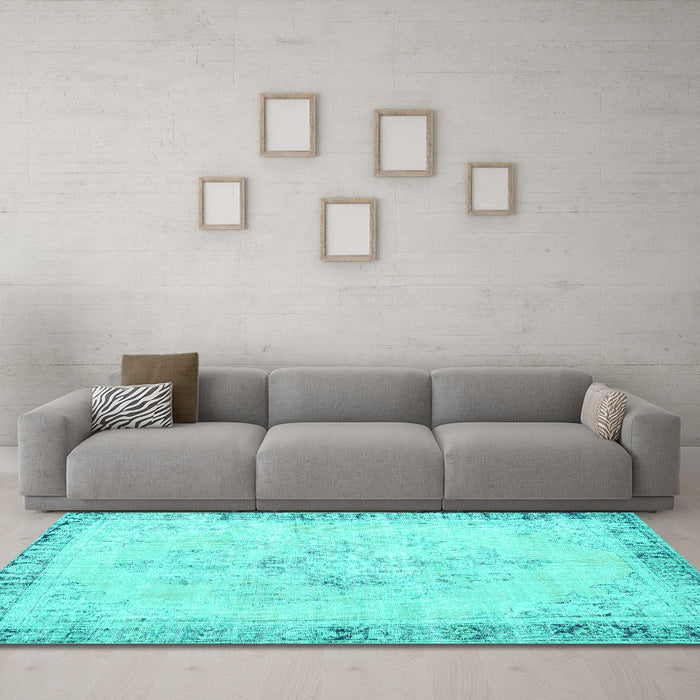 Machine Washable Persian Turquoise Traditional Area Rugs in a Living Room,, wshtr3759turq