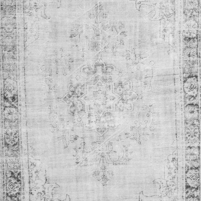 Serging Thickness of Machine Washable Persian Gray Traditional Rug, wshtr3759gry