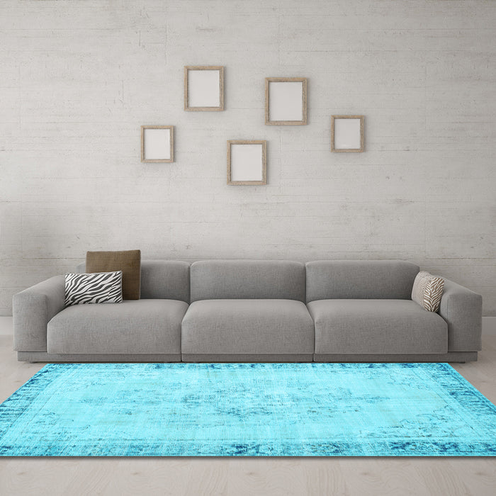 Machine Washable Persian Light Blue Traditional Rug in a Living Room, wshtr3759lblu