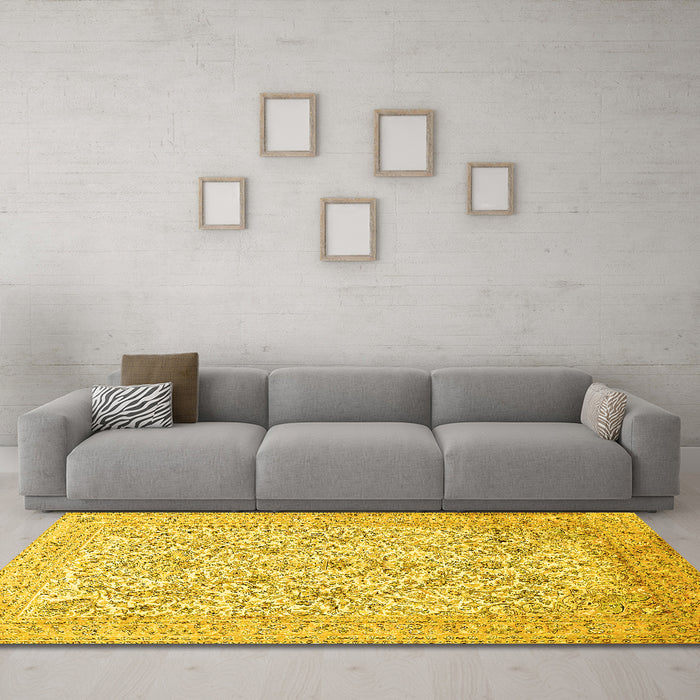 Machine Washable Persian Yellow Traditional Rug in a Living Room, wshtr375yw