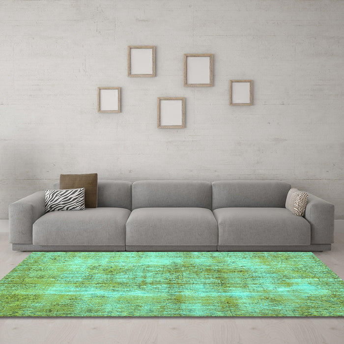 Machine Washable Persian Turquoise Traditional Area Rugs in a Living Room,, wshtr3760turq