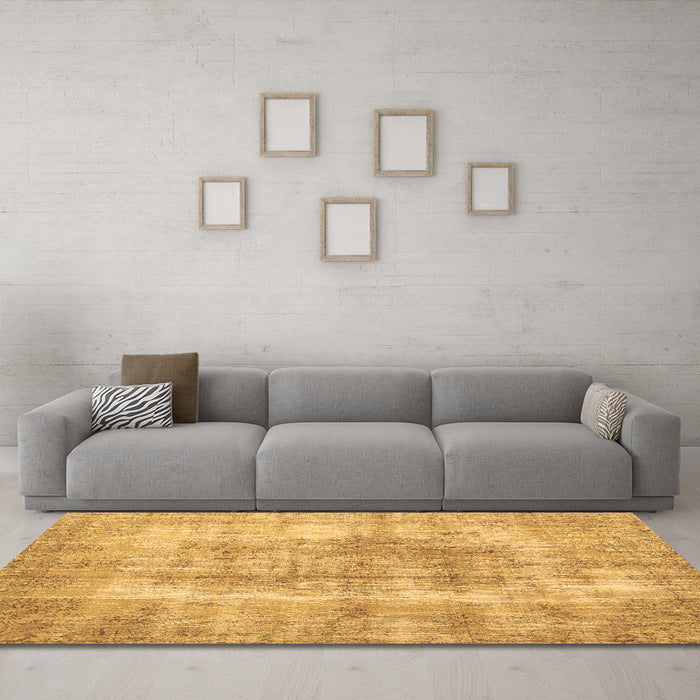 Machine Washable Persian Brown Traditional Rug in a Living Room,, wshtr3760brn