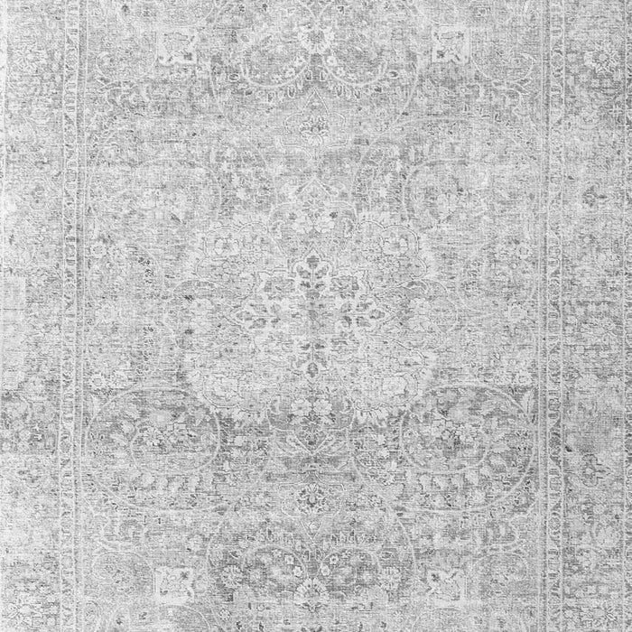 Serging Thickness of Machine Washable Persian Gray Traditional Rug, wshtr3769gry