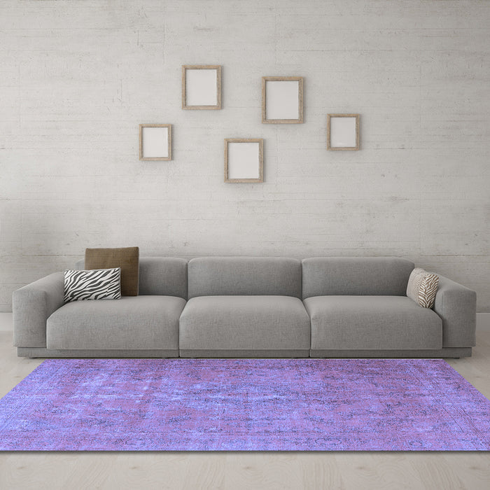 Machine Washable Persian Blue Traditional Rug in a Living Room, wshtr3773blu