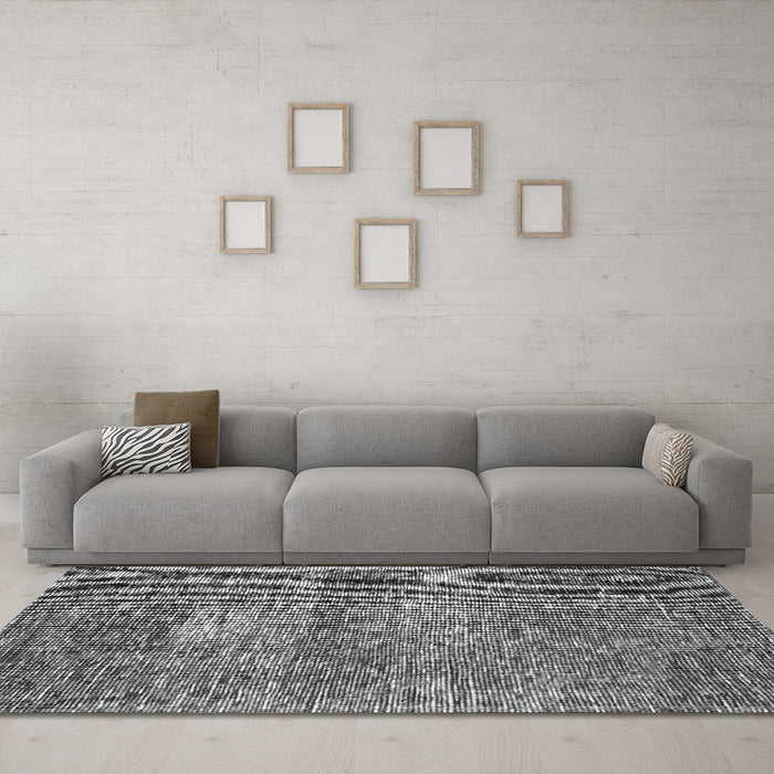 Machine Washable Persian Gray Traditional Rug in a Living Room,, wshtr3778gry