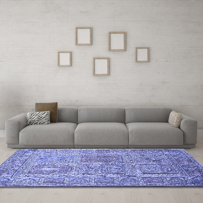 Machine Washable Persian Blue Traditional Rug in a Living Room, wshtr377blu