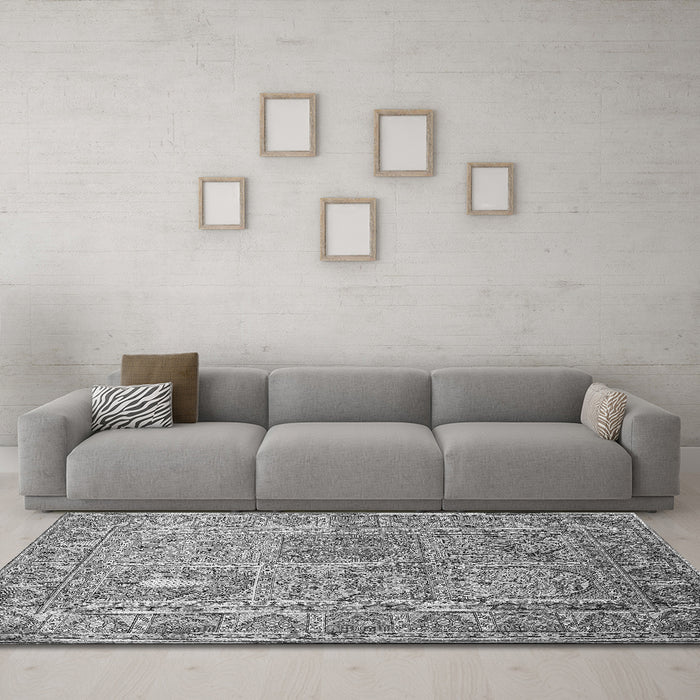 Machine Washable Persian Gray Traditional Rug in a Living Room,, wshtr377gry