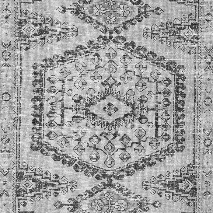 Serging Thickness of Machine Washable Persian Gray Traditional Rug, wshtr3782gry