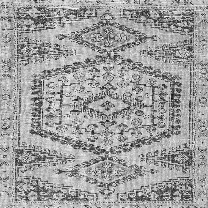 Round Machine Washable Persian Gray Traditional Rug, wshtr3782gry