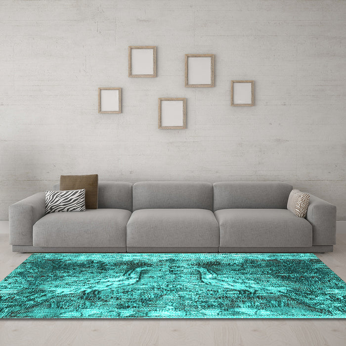 Machine Washable Persian Turquoise Traditional Area Rugs in a Living Room,, wshtr3783turq