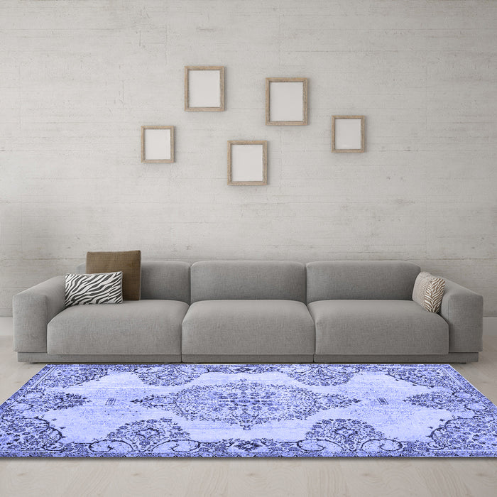 Machine Washable Medallion Blue Traditional Rug in a Living Room, wshtr3784blu