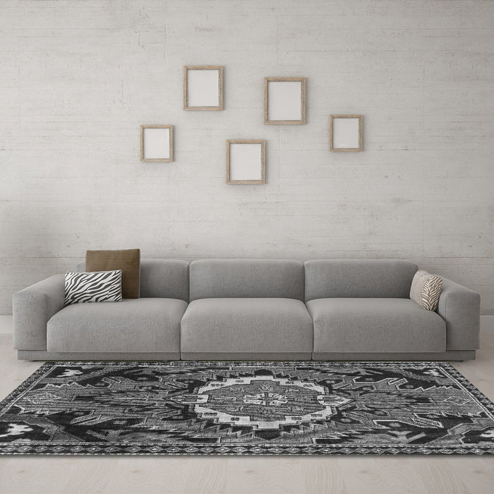 Machine Washable Medallion Gray Traditional Rug in a Living Room,, wshtr3786gry