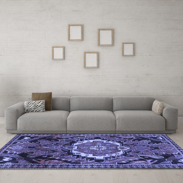 Machine Washable Medallion Blue Traditional Rug in a Living Room, wshtr3786blu
