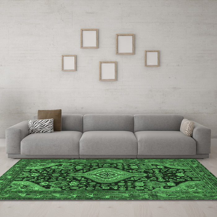 Machine Washable Persian Emerald Green Traditional Area Rugs in a Living Room,, wshtr3787emgrn