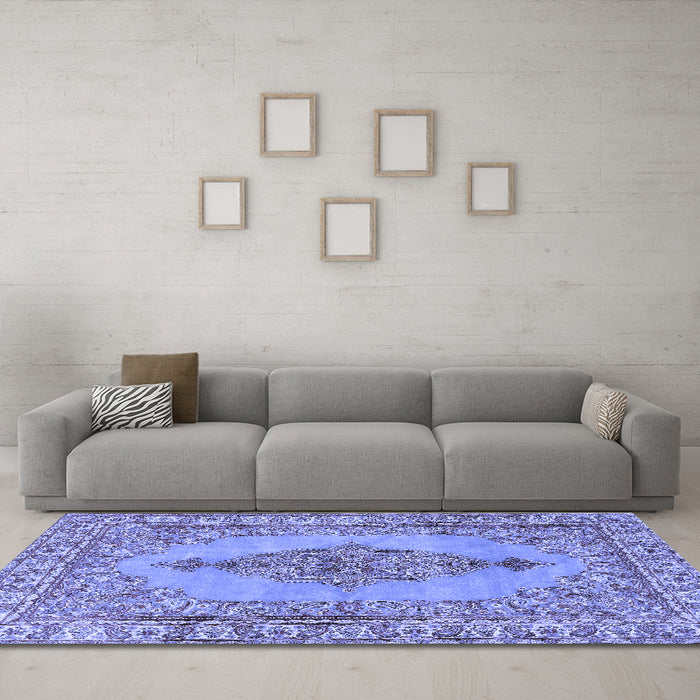 Machine Washable Persian Blue Traditional Rug in a Living Room, wshtr3788blu