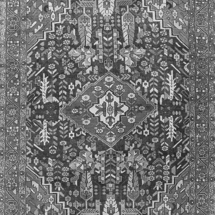 Serging Thickness of Machine Washable Persian Gray Traditional Rug, wshtr3789gry