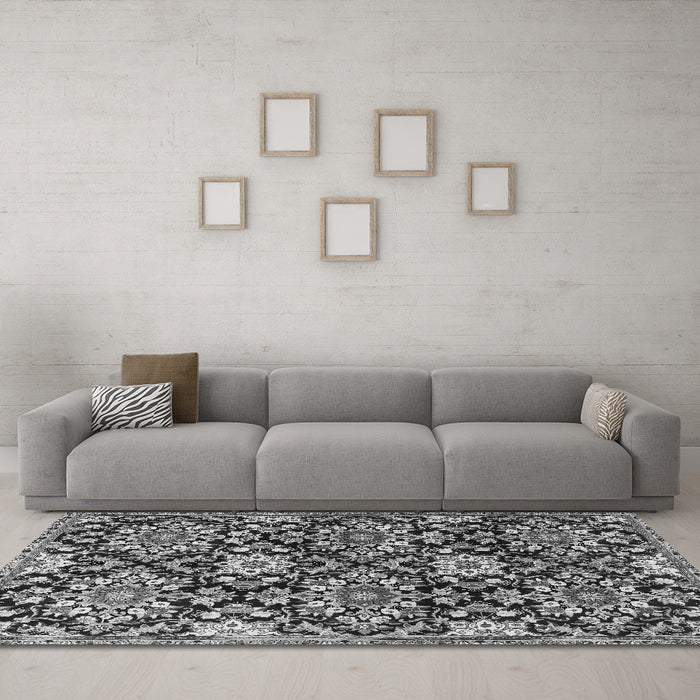 Machine Washable Persian Gray Traditional Rug in a Living Room,, wshtr3795gry