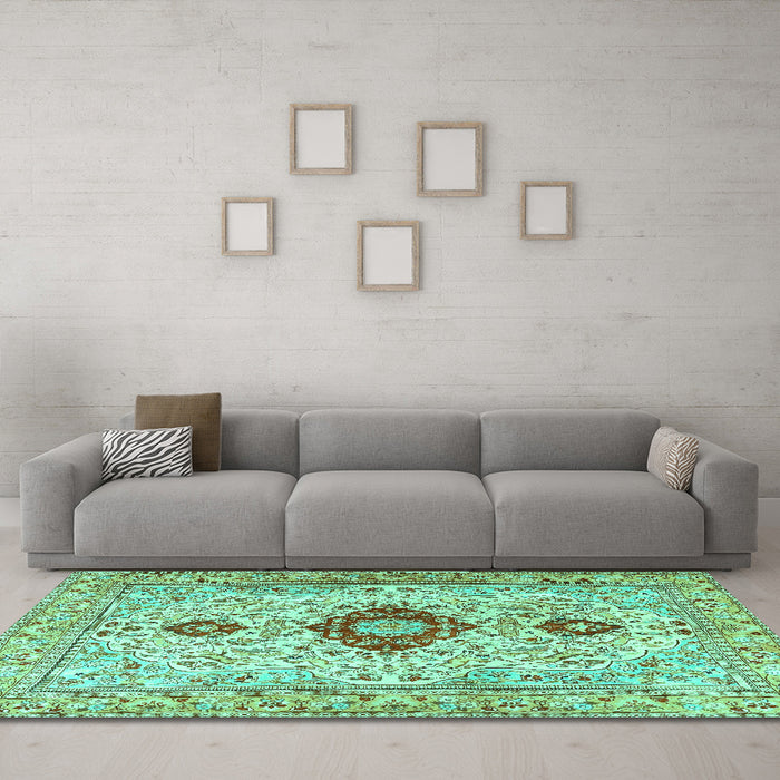 Machine Washable Persian Turquoise Traditional Area Rugs in a Living Room,, wshtr3796turq