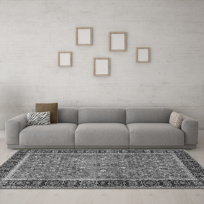 Machine Washable Persian Gray Traditional Rug in a Living Room,, wshtr3798gry