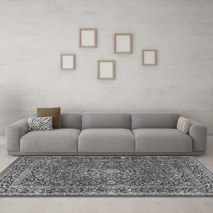 Machine Washable Persian Gray Traditional Rug in a Living Room,, wshtr3799gry