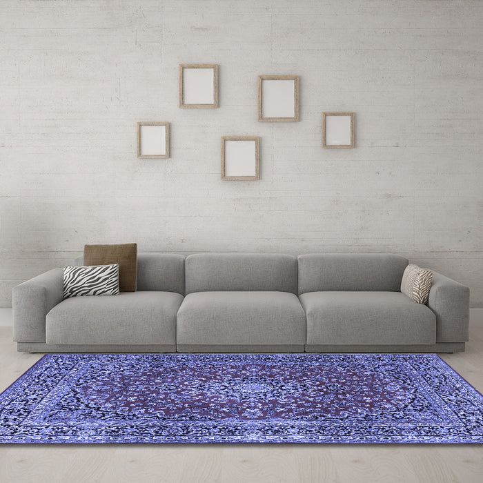 Machine Washable Persian Blue Traditional Rug in a Living Room, wshtr3799blu