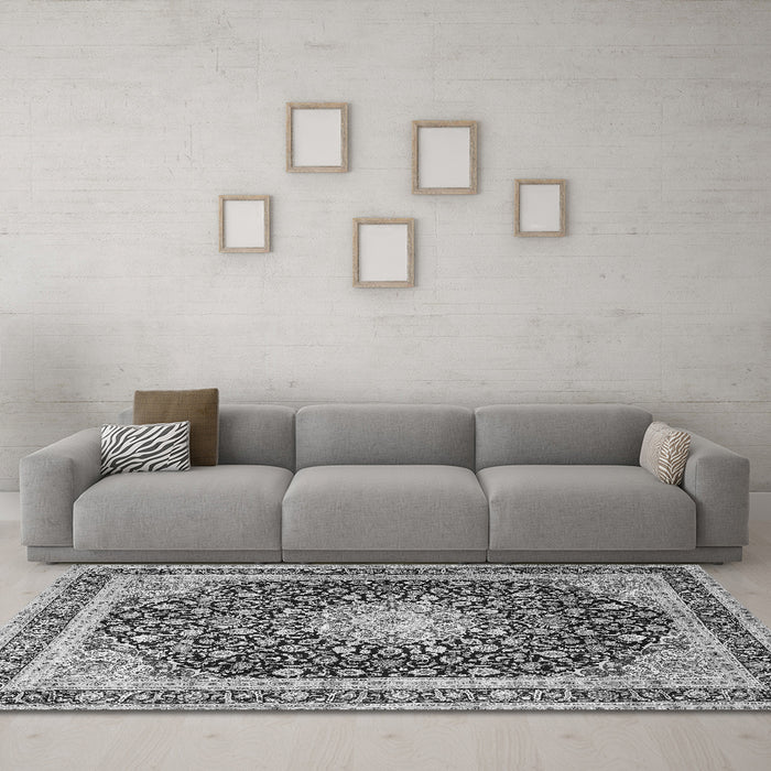 Machine Washable Persian Gray Traditional Rug in a Living Room,, wshtr3800gry