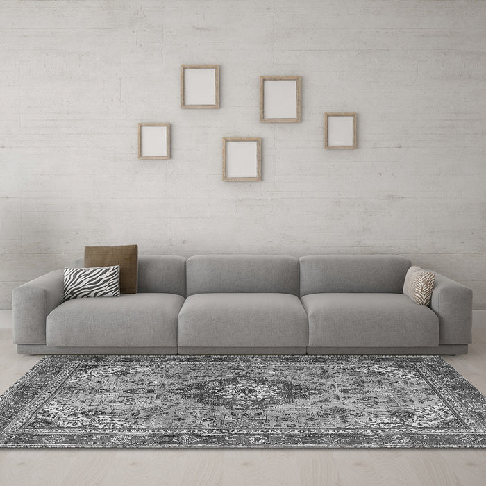 Machine Washable Persian Gray Traditional Rug in a Living Room,, wshtr3801gry
