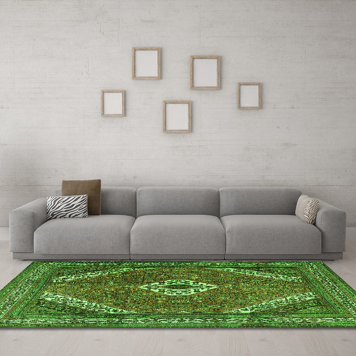 Machine Washable Persian Green Traditional Area Rugs in a Living Room,, wshtr3802grn