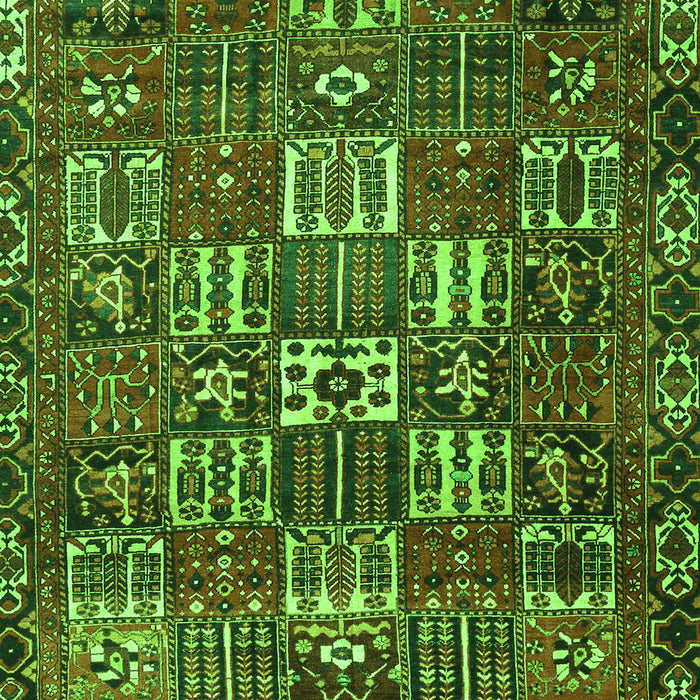 Serging Thickness of Machine Washable Persian Green Traditional Area Rugs, wshtr3803grn